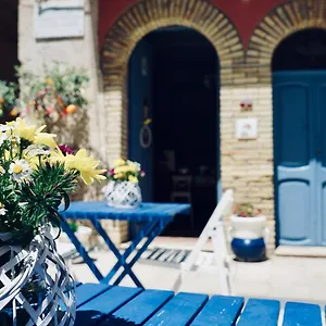https://antica-dimora-san-girolamo.sicilyhotelsitaly.net
